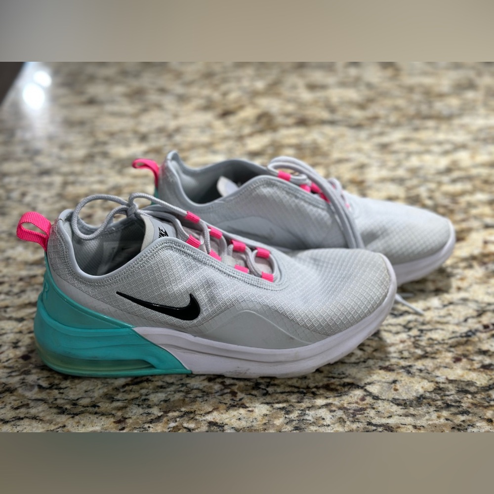 Nike women sneakers size 9